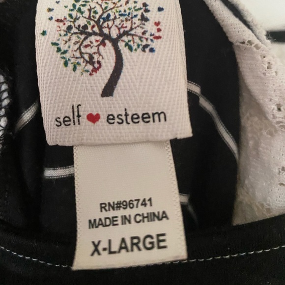 black and white tank - Picture 4 of 5